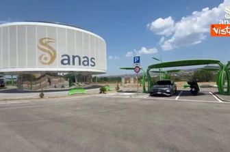 Al via 'Green Island' di Anas sulla A2 Mediterraneo per ricarica elettrica e soccorso sanitario