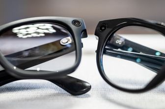 No di Inghilterra e Galles all'uso degli occhiali Meta nei palazzi di giustizia