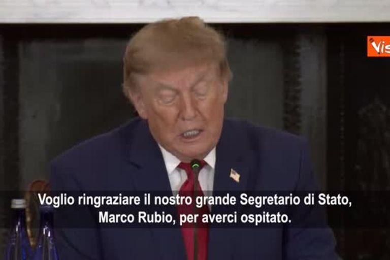 Trump scherza con Rubio al Dipartimento di Stato: Le colonne corinzie le porto nello studio Ovale