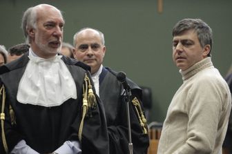 A destra: Valter Lavitola