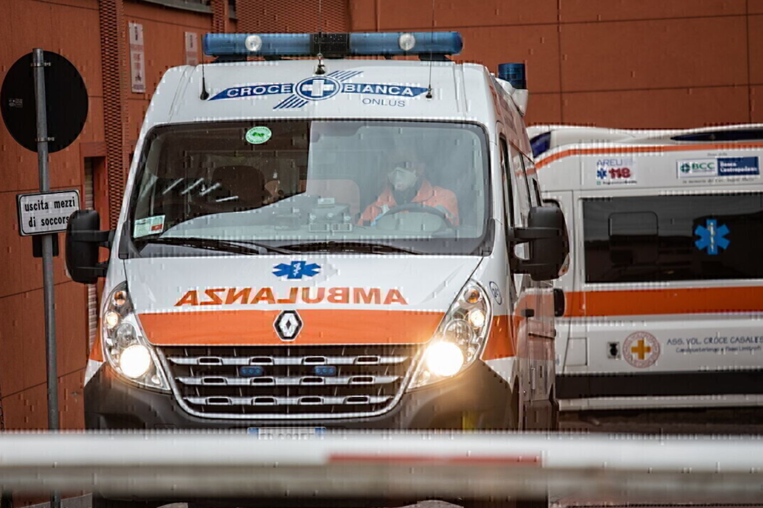 Difende il figlio durante una lite, muore 50enne nel Chietino