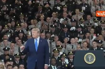 Trump entra ballando sulle note di 'God Bless U.S.A.' a un evento nello Stato di New York