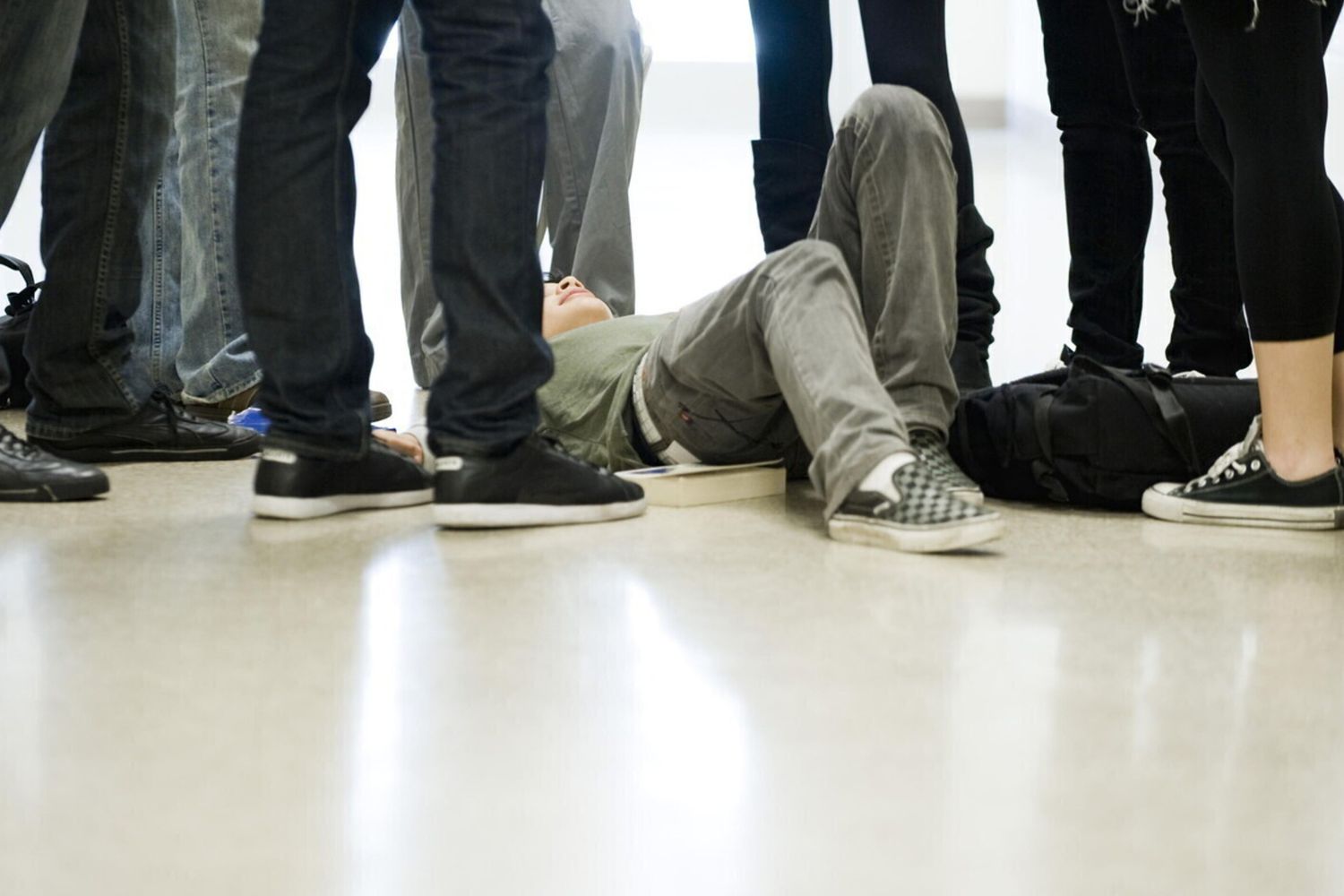 Bullismo, baby gang, maltrattamenti, violenza giovani