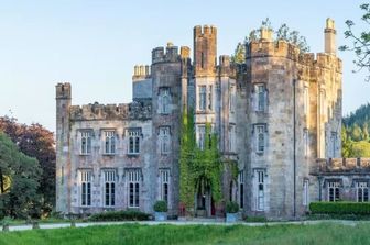 Zuckerberg acquista il castello di Strancally