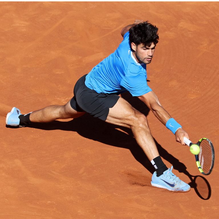 Carlos Alcaraz al torneo di Barcellona
