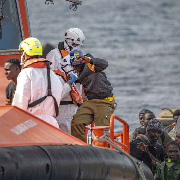 Migranti, Paesi Bassi riprenderanno i trasferimenti verso Italia