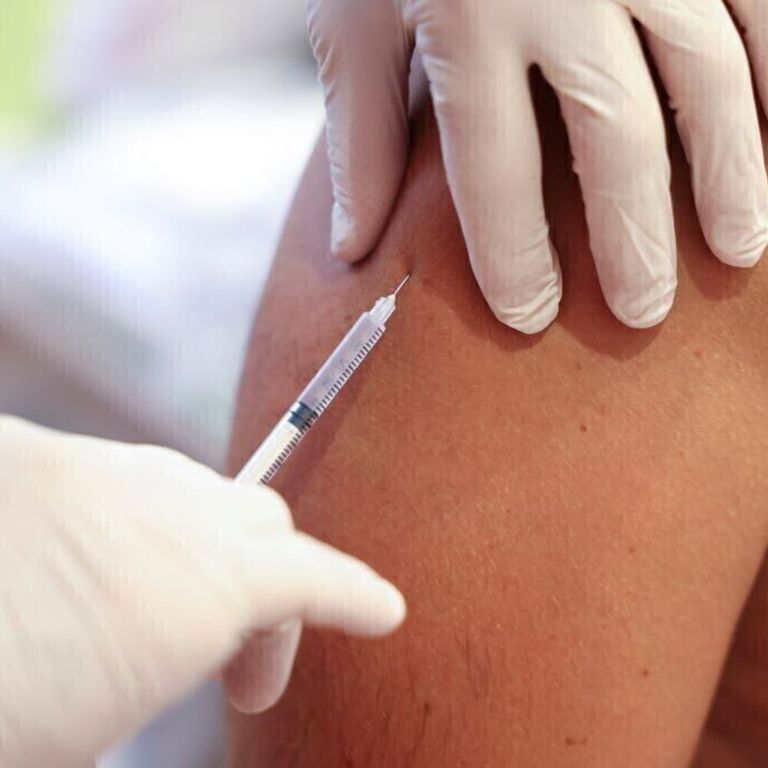 Il vaccino contro l’herpes zoster riduce del 23% il rischio di ictus e patologie cardiache