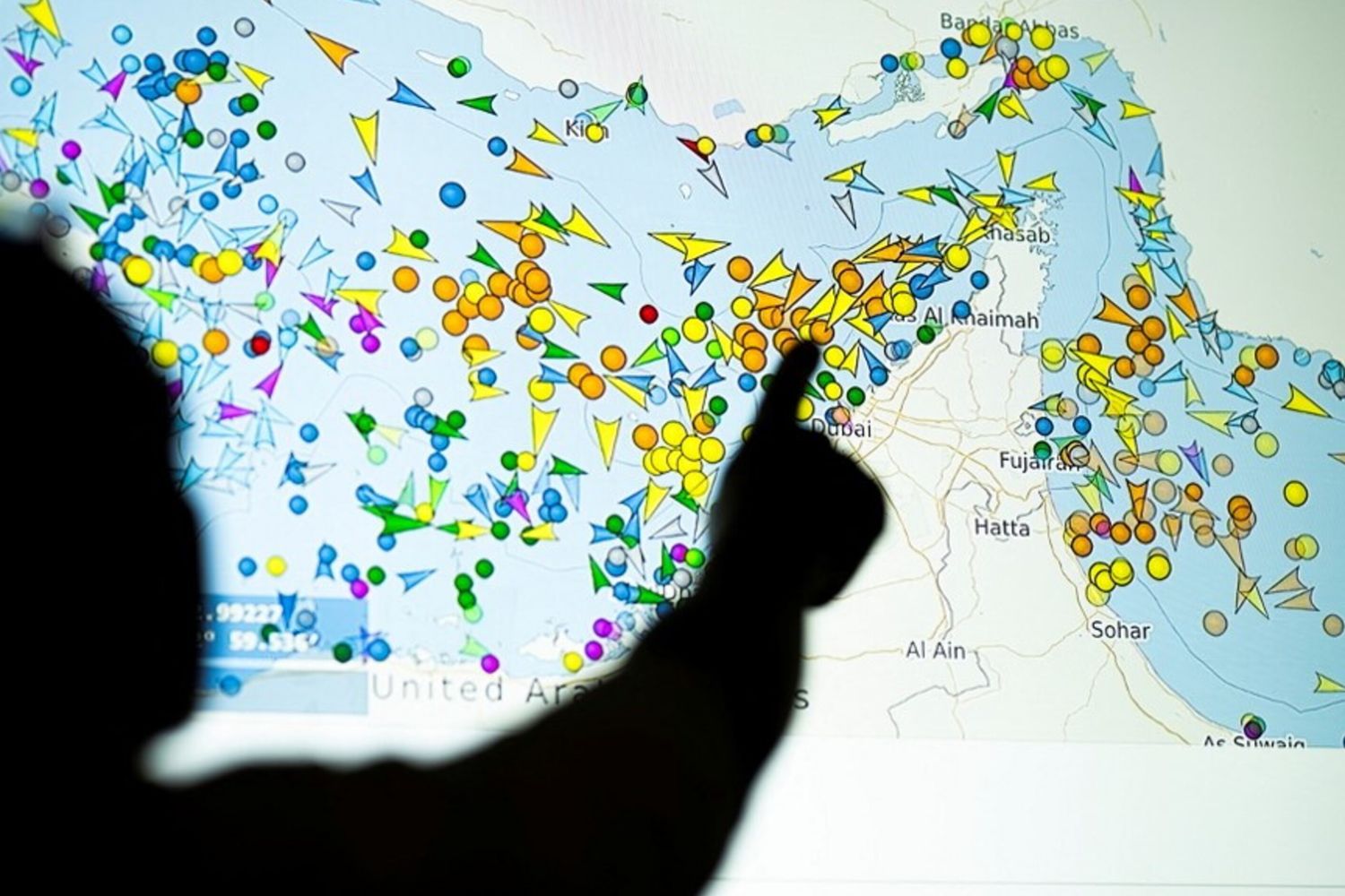 Aumenta il transito delle navi a Hormuz ma resta inferiore dell'80% rispetto al periodo pre-conflitto
