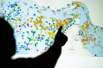 Aumenta il transito delle navi a Hormuz ma resta inferiore dell'80% rispetto al periodo pre-conflitto