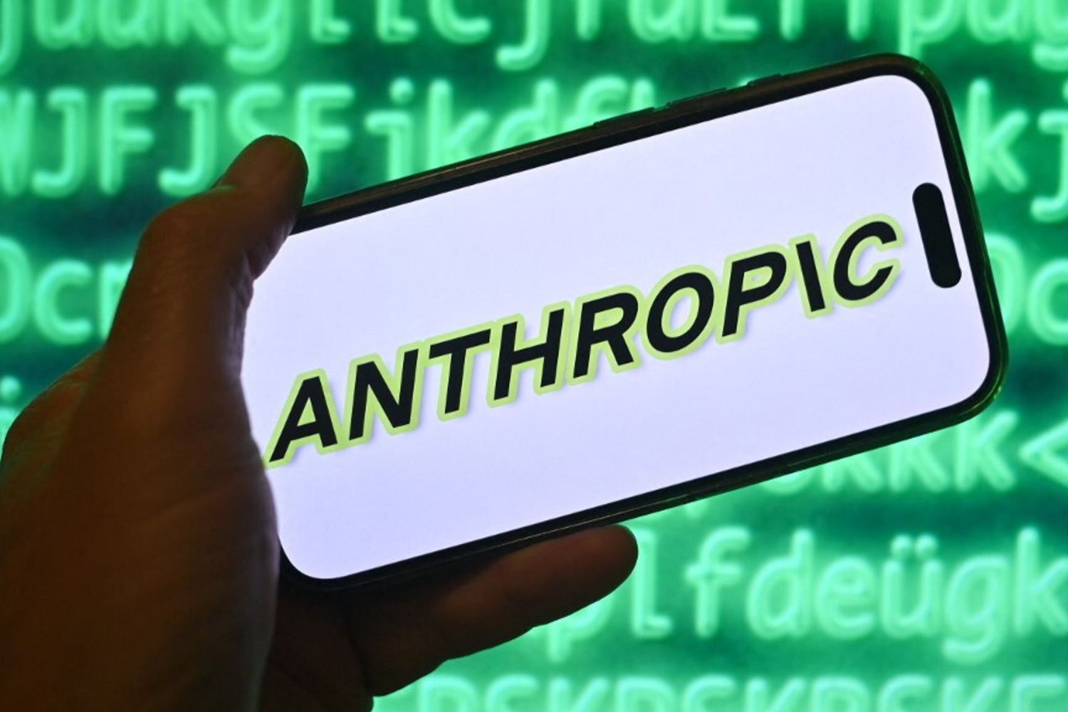 Anthropic punta a battere SpaceX, l'Ipo può valere 2.000 miliardi