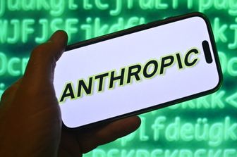 Anthropic punta a battere SpaceX, l'Ipo può valere 2.000 miliardi