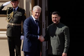Jonas Gahr Store e Volodymyr Zelensky