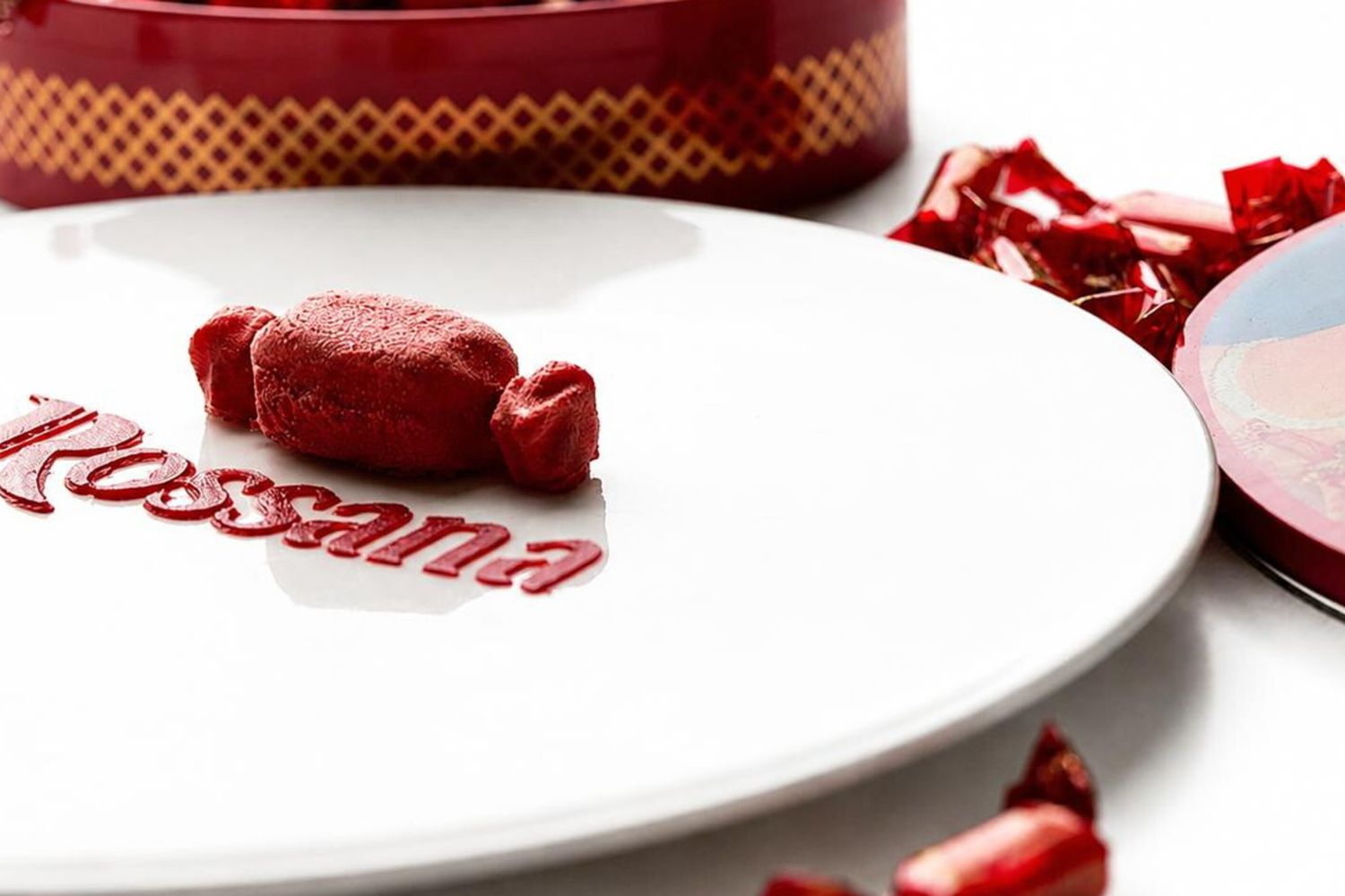 La mousse che celebra i cent'anni della caramella Rossana