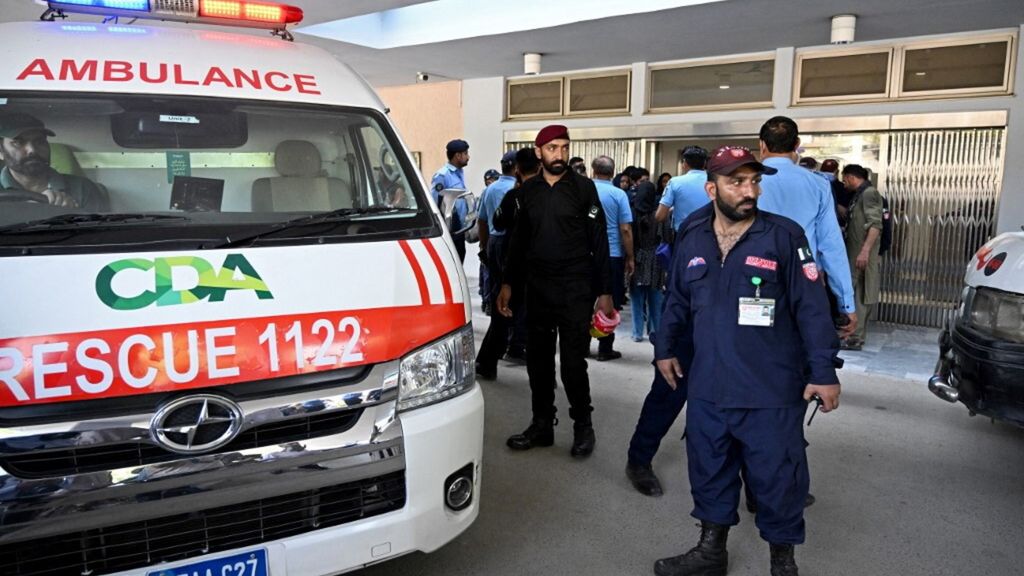 Incendio in un ospedale di Islamabad, muoiono 15 neonati
