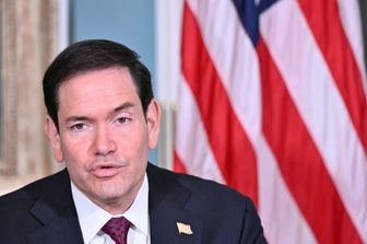 Rubio ai Paesi alleati: "Per il momento stop agli attacchi all'Iran"
