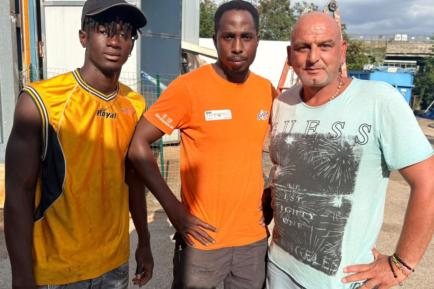Cassino, due immigrati-eroi salvano tre persone dopo l'esplosione di una palazzina