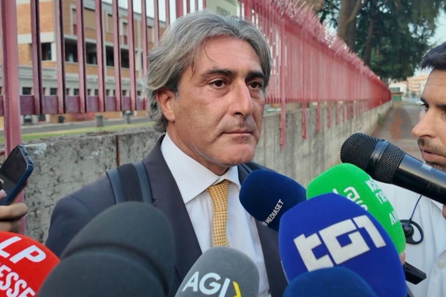 L'avvocato Antonio Falconieri dopo gli interrogatori di D'Avino e Passariello a Rebibbia