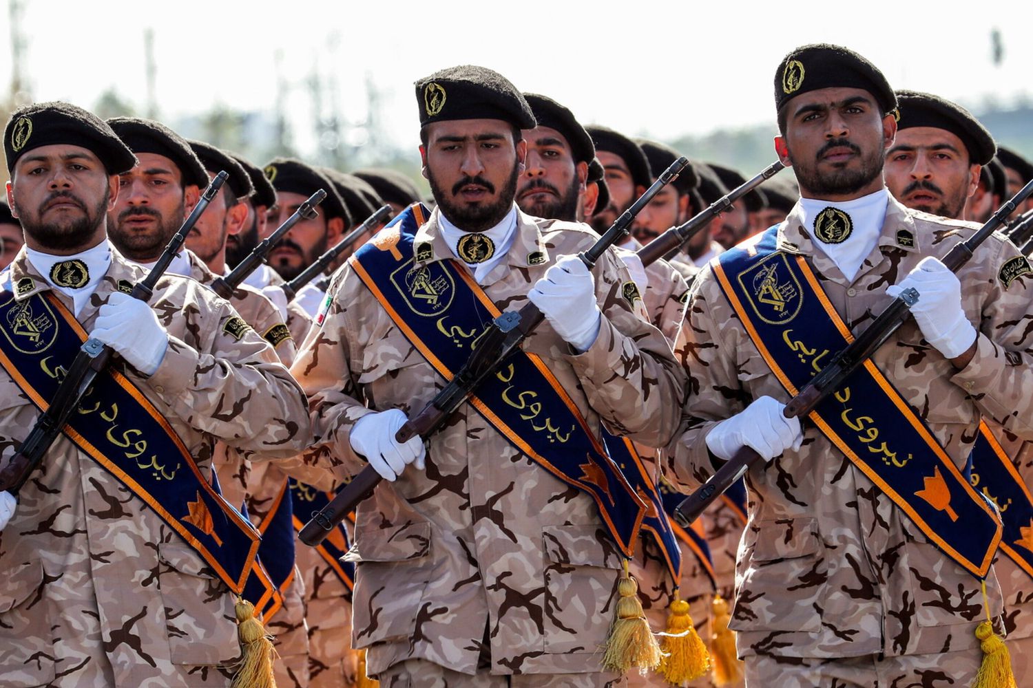 UKMTO: "Il traffico a Hormuz aumenta". Ma i pasdaran negano: "Manteniamo noi il controllo"