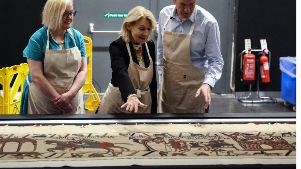 Che cosa c'entra l'Arazzo di Bayeux con la visita di Macron a Londra