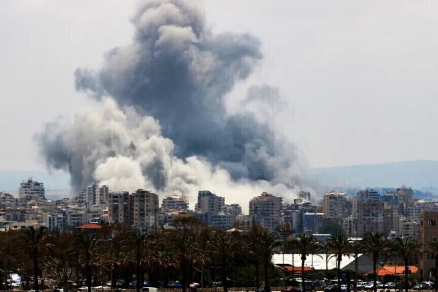 Bombardamenti Usa nel Sud dell'Iran