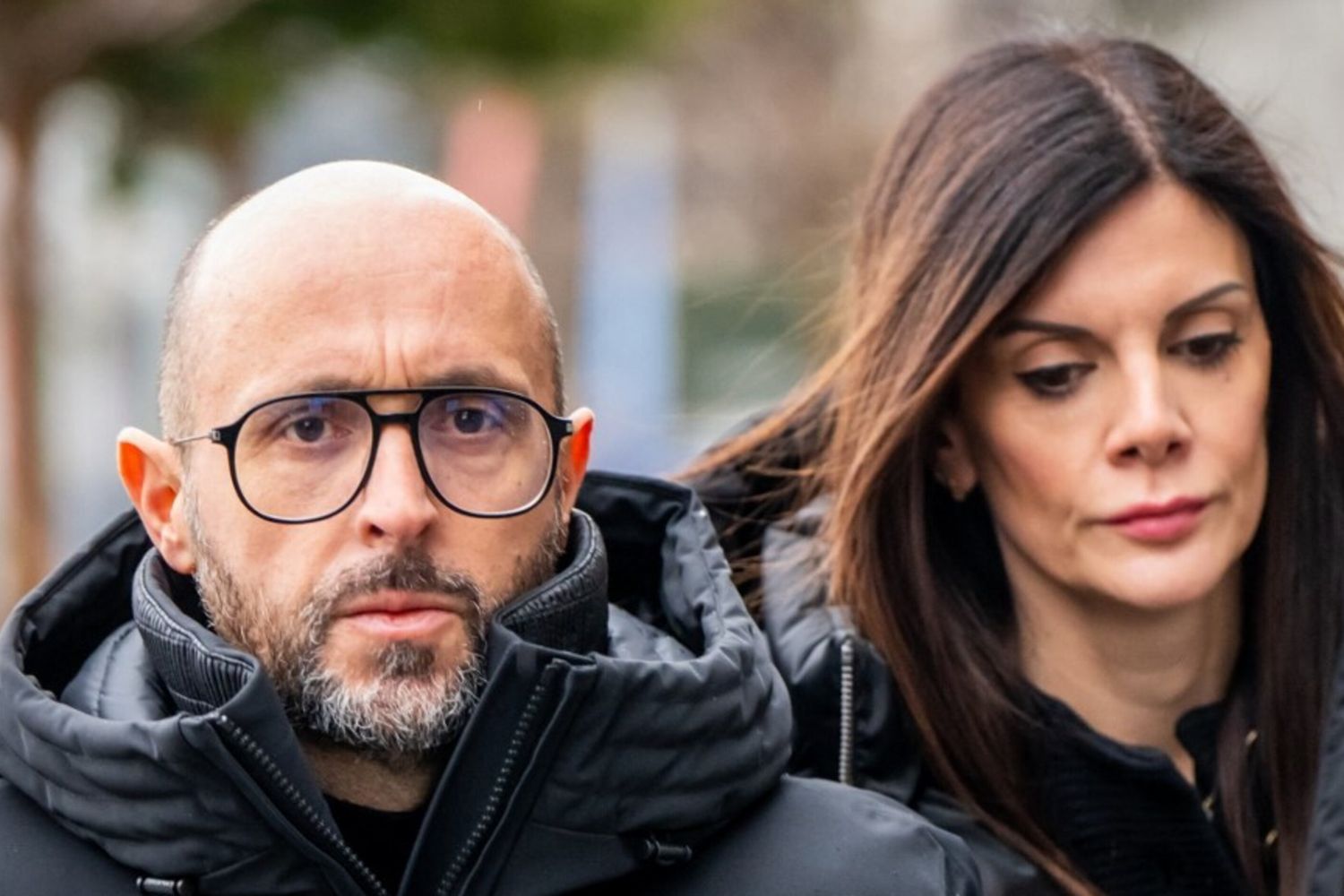 Crans Montana, un teste accusa i Moretti: "La porta del pub fatta chiudere a chiave da loro"