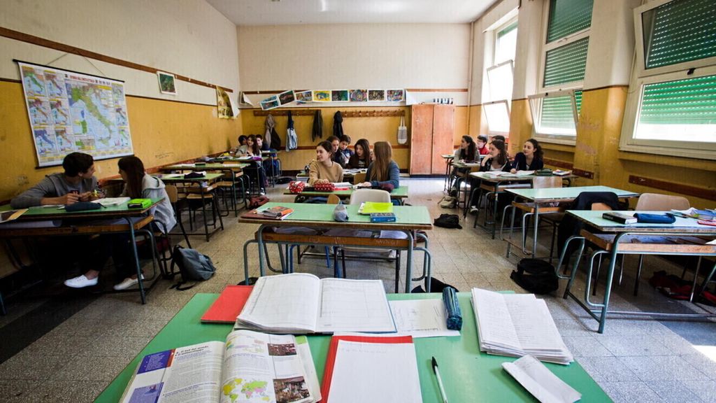 A 81 anni fra i banchi, è il più anziano studente sardo