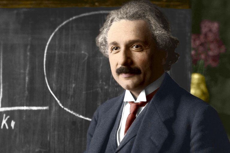 Albert Einstein fotografato da Ferdinand Schmutzer durante una lezione a Vienna nel 1921
