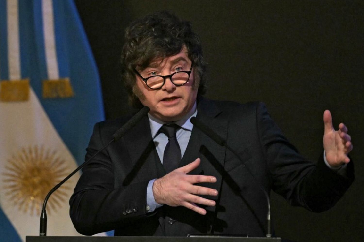 Milei rilancia sulle Falkland ma Londra non ci sente: "Sono britanniche, lo hanno scelto i suoi abitanti"