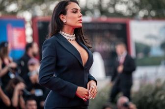 Georgina Rodríguez su red carpet del festival di Venezia