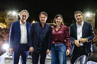 Centro-sinistra: Schlein-Conte sul palco di Avs, ma resta il nodo primarie