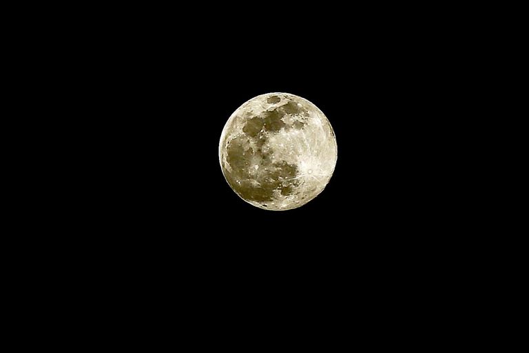Nessuna città sulla Luna, non ci sarebbe abbastanza acqua