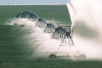 Sistemi di irrigazione agricola