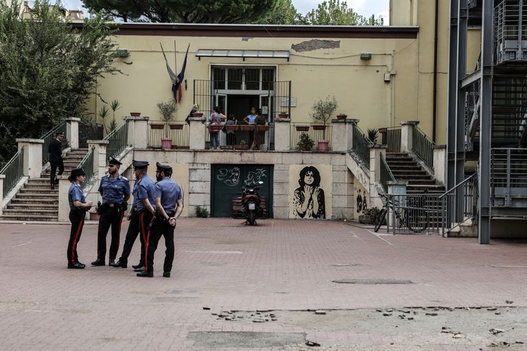 L'aggressione all'istituto Giovanni Verga di Roma