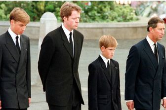 "Carlo euforico per la morte di Diana", le rivelazioni di Charles Spencer scuotono gli Windsor