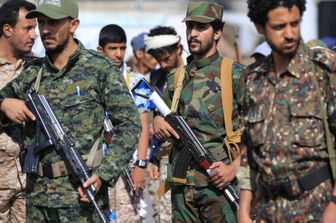 Combattenti fedeli alle autorità Houthi