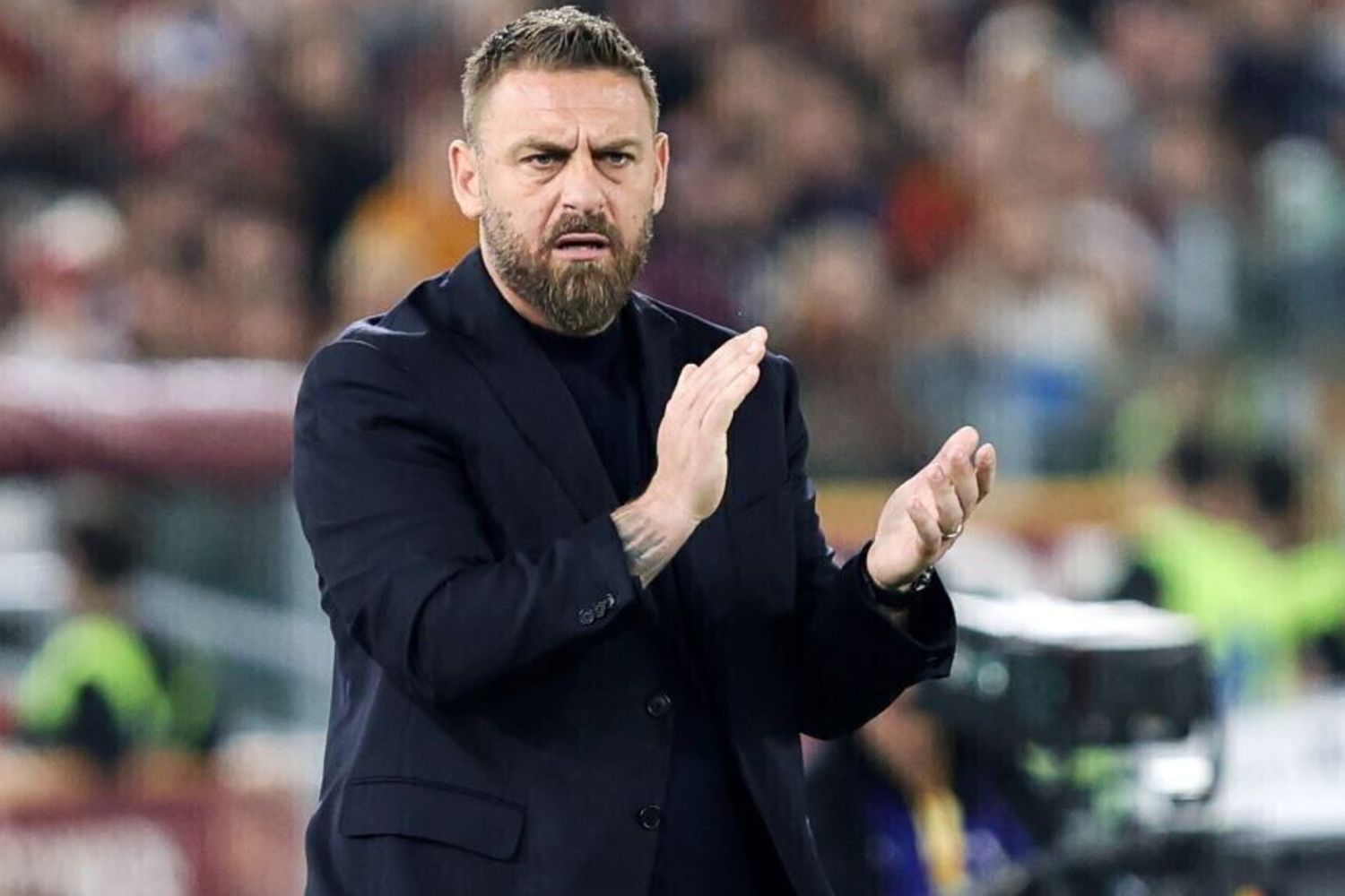 L'allenatore del Genoa Daniele De Rossi