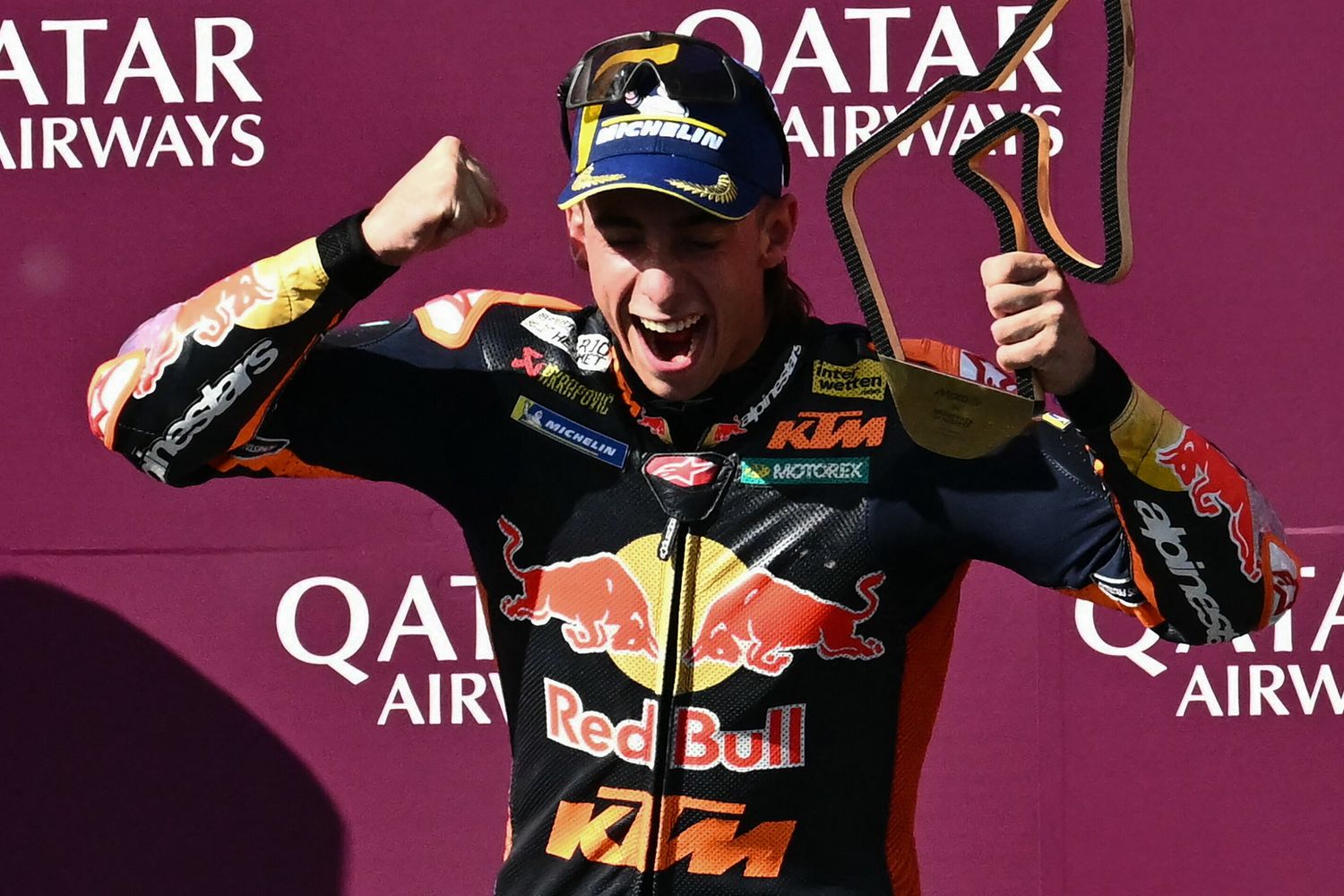 Pedro Acosta festeggia la sua prima vittoria in MotoGp