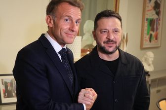 Emmanuel Macron e Zelensky