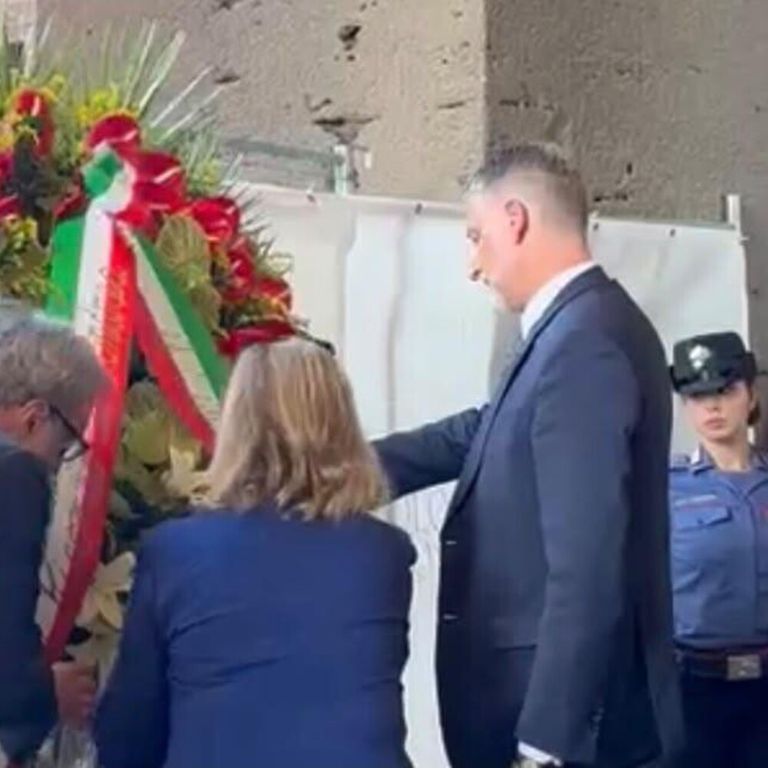 Il ministro Alessandro Giuli al Colosseo