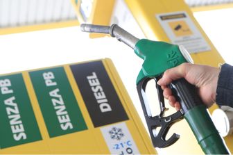 Pompa di benzina