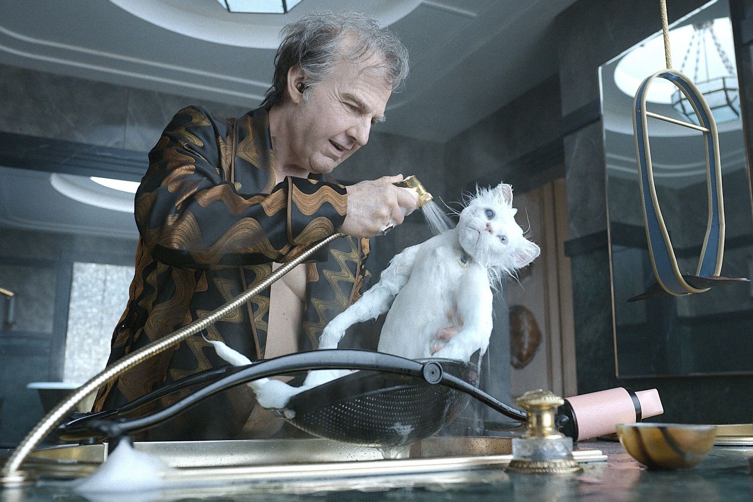 Tom Cruise e Digger con la gatta Maggie