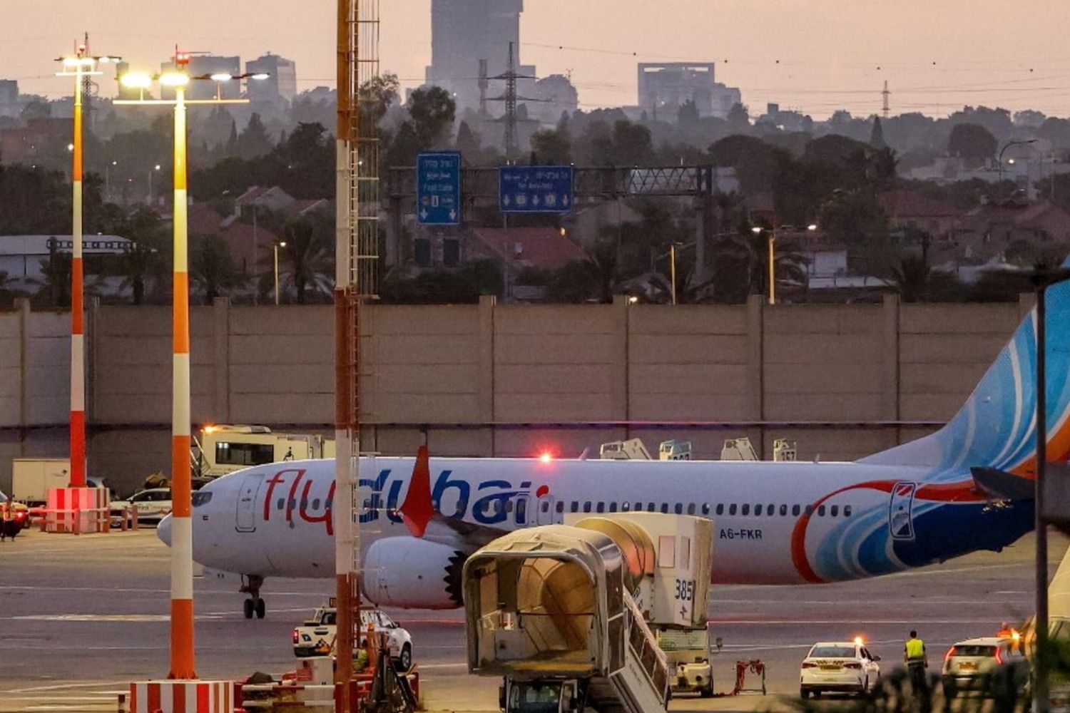 Svelata l'identità del copilota del volo Flydubai