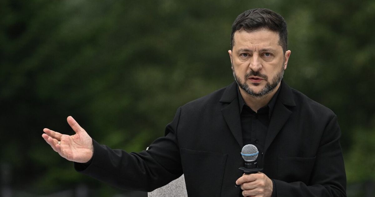 Anteprima: Zelensky: "Intensificheremo i raid sulle raffinerie russe"