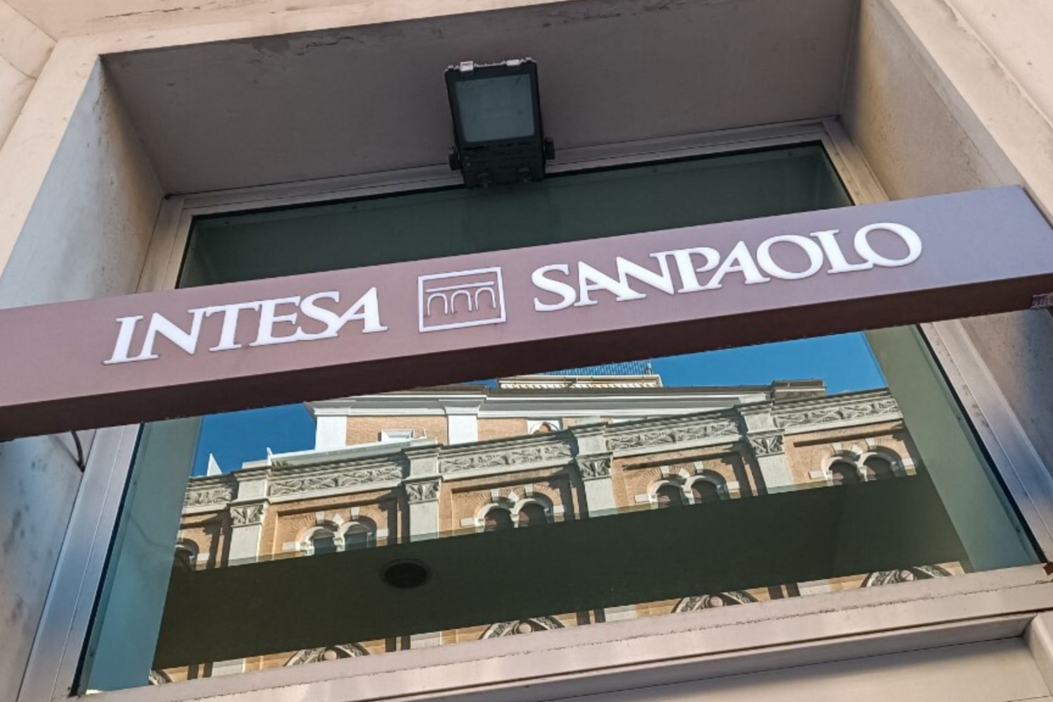Intesa Sanpaolo