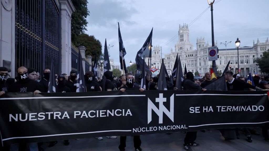 Membri del gruppo neonazista spagnolo Nucleo Nacional a Madrid