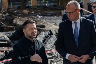 Merz a Kiev con Zelensky domenica 4 ottobre (Afp)