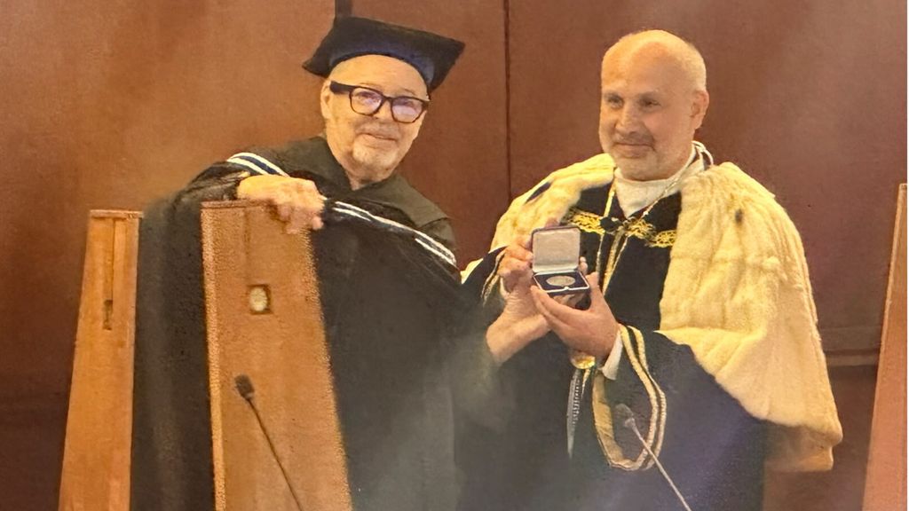Vasco Rossi dottore honoris causa a Salerno
