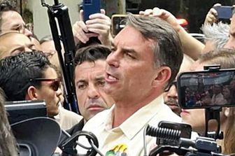 Elezioni presidenziali in Brasile: Bolsonaro, favorito nei sondaggi su Lula, incassa il sostegno di Cury