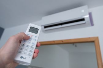 Caldo estremo, l'aria condizionata non protegge gli anziani