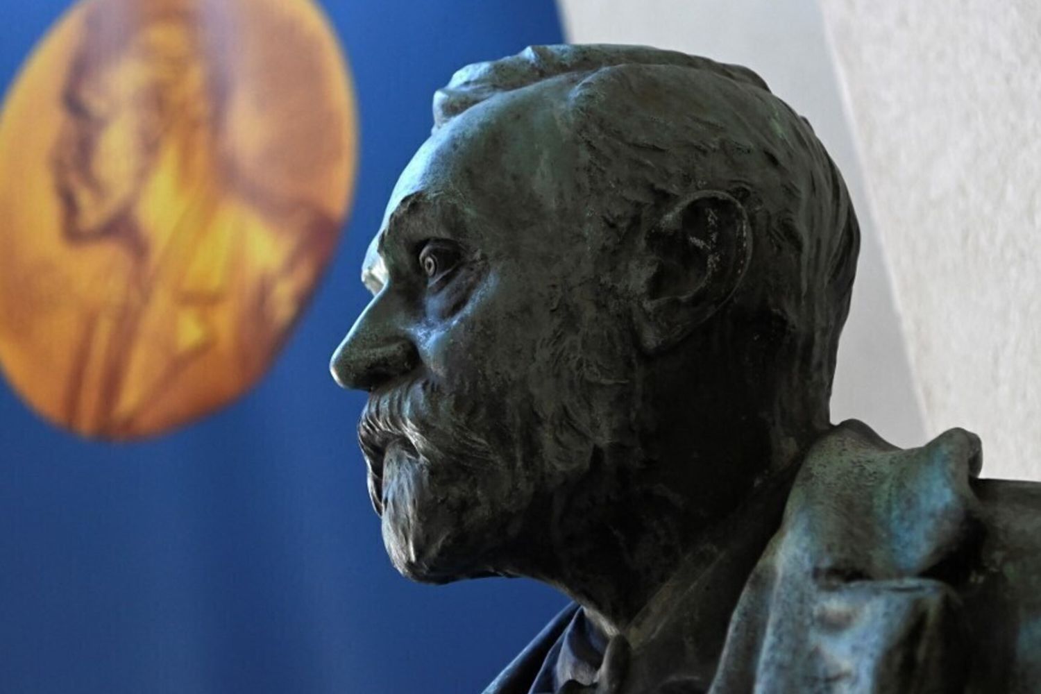 Busto di Alfred Nobel